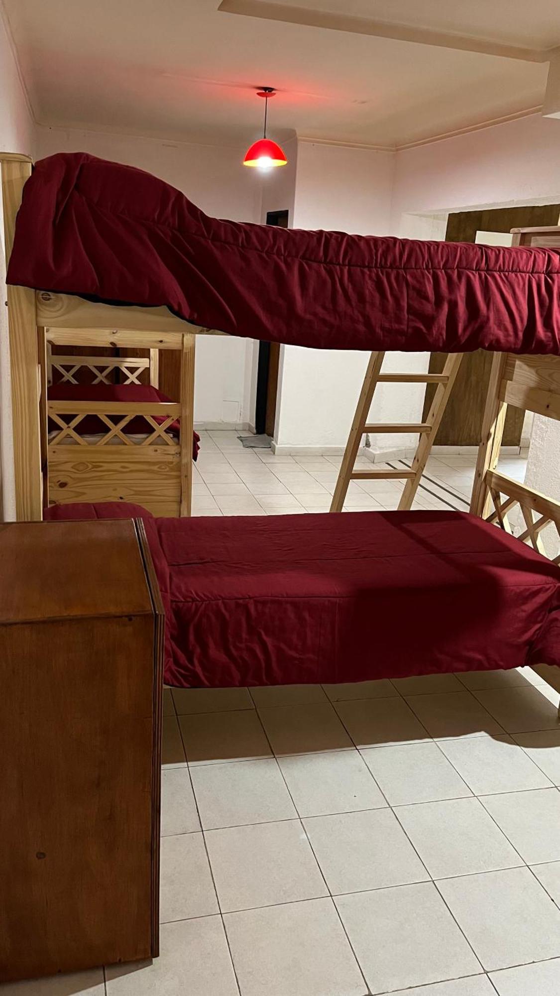Hostel Arrayan Bariloche Номер фото