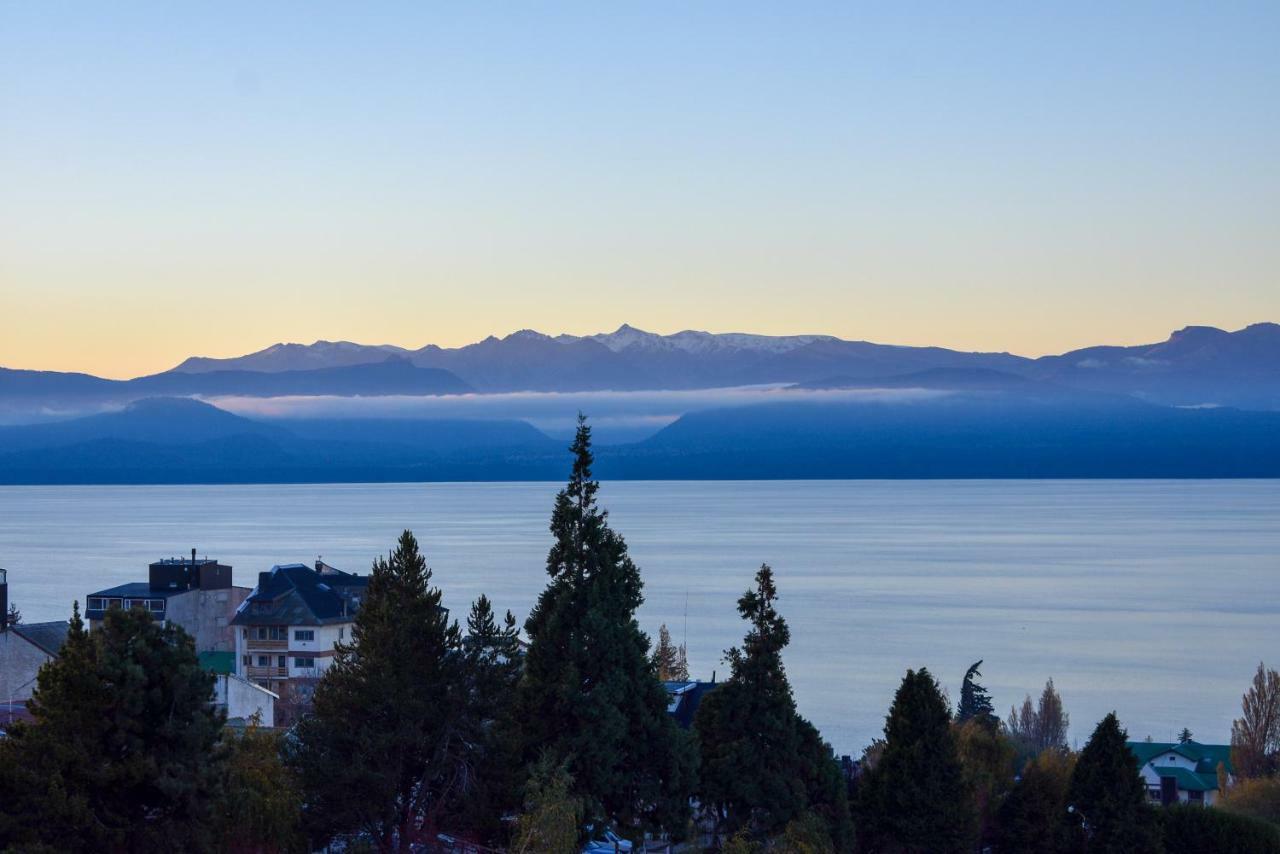Hostel Arrayan Bariloche Екстер'єр фото