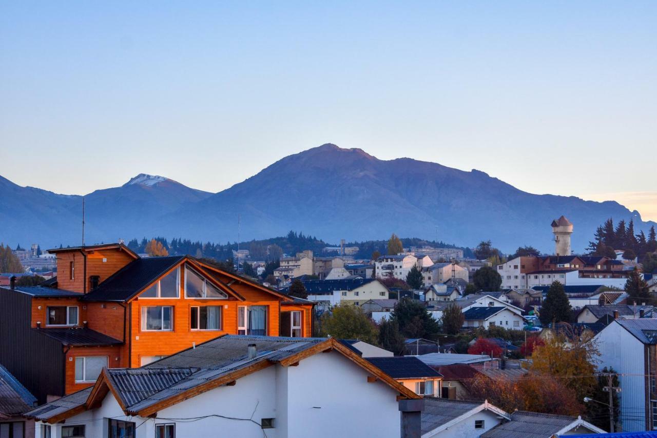 Hostel Arrayan Bariloche Екстер'єр фото